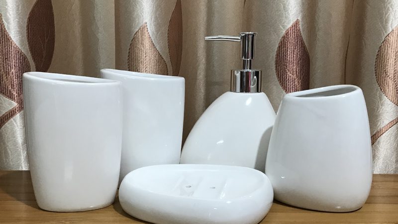 小标题：材质决定耐用性